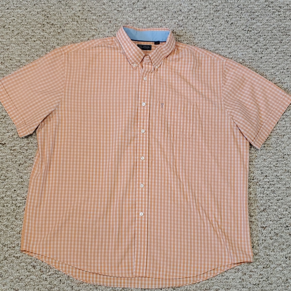 Arrow Short-Sleeve Button-Down Plaid Shirt